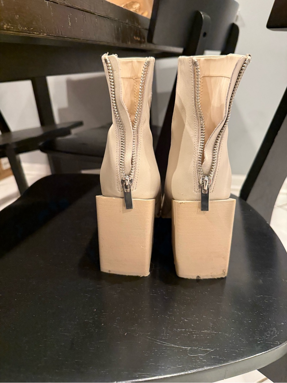 Steve Madden Women's Cream/ White ish Pointed Toe Block Heel Ankle Boots - Picture 5 of 7